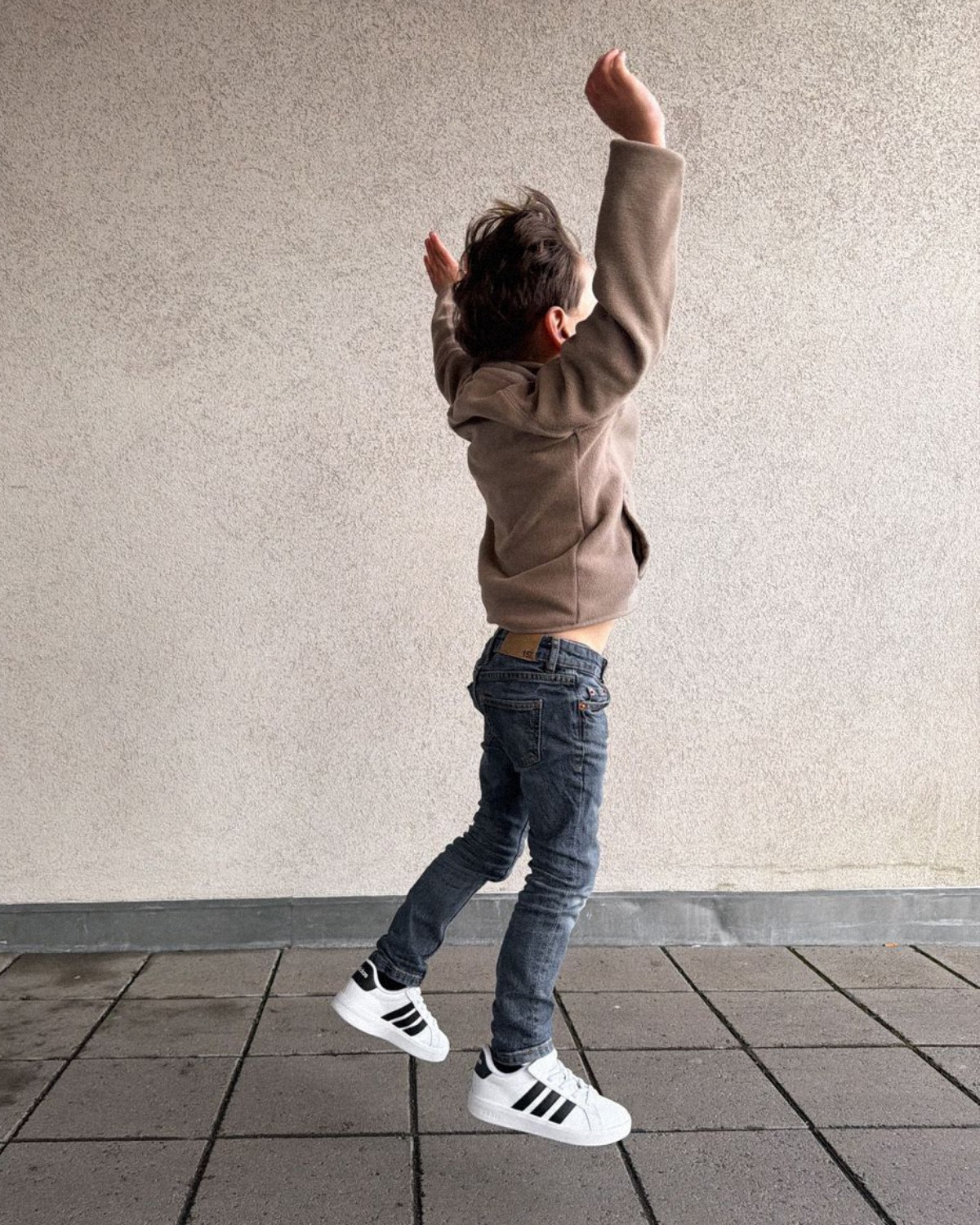 Content Feed Influencer 7616117090 1 Dkno