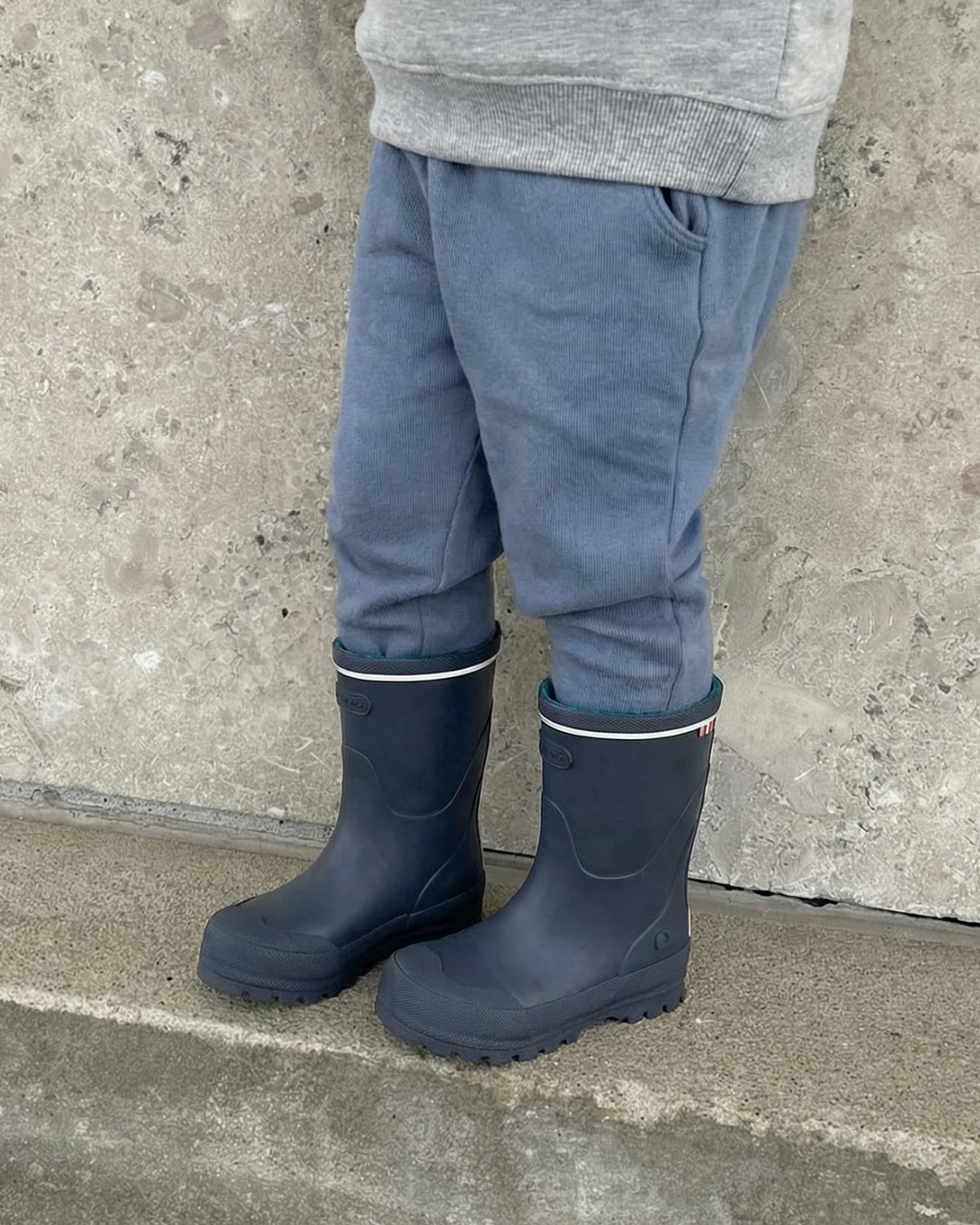 Content Feed 8416111050 AI