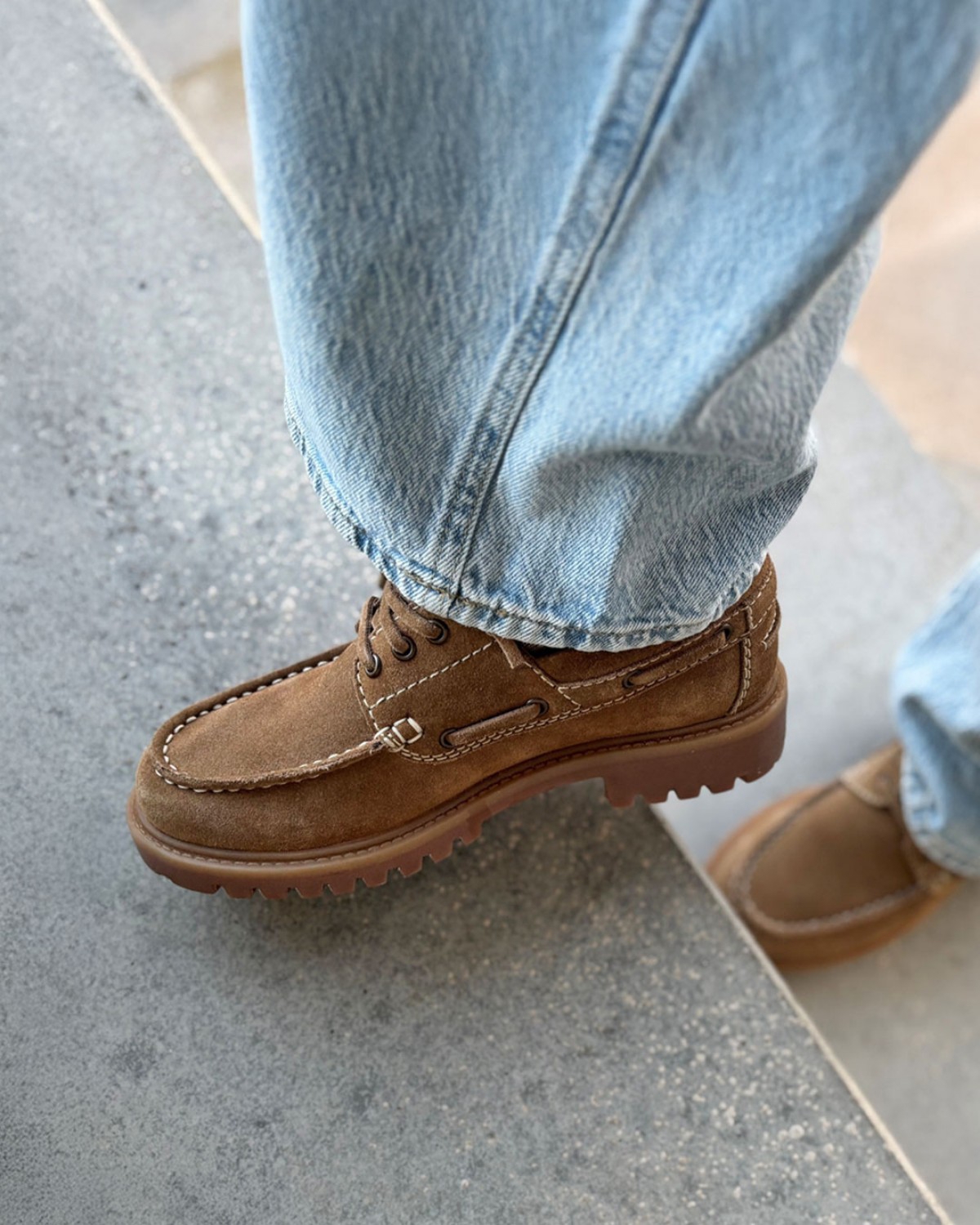 Content Feed 2426111330